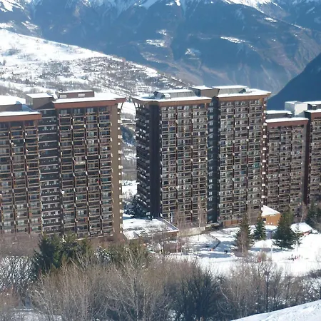 Chaleureux, Skis Aux Pieds, Balcon Sud Avec Vue Pistes - Fr-1-267-192 * Le Corbier